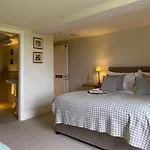 The Punch Bowl 5*