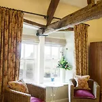 The Punch Bowl Hotel