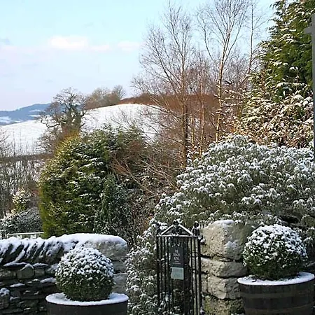 The Punch Bowl 5*