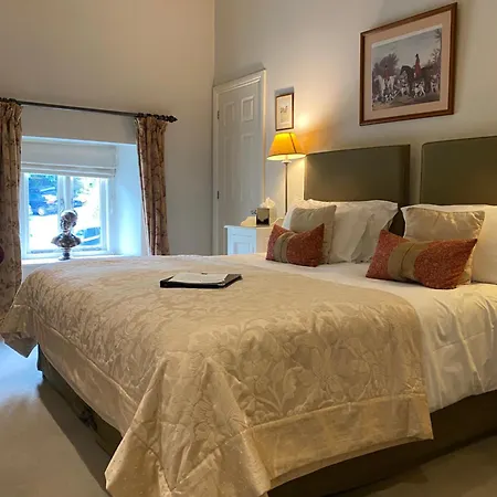 Hotel The Punch Bowl 5*