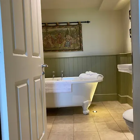 The Punch Bowl 5*