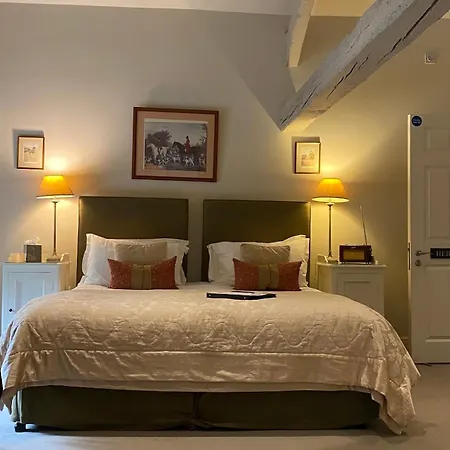 Hotel The Punch Bowl 5*