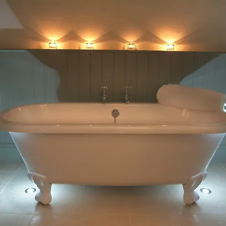 The Punch Bowl Hotel Kendal