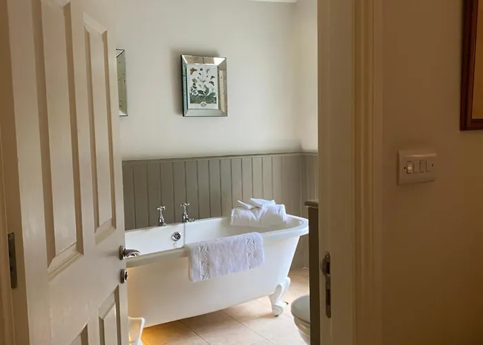 The Punch Bowl 5* Kendal